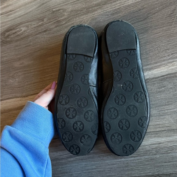Tory Burch Black Leather Flats with Gold Logo - Picture 3 of 5